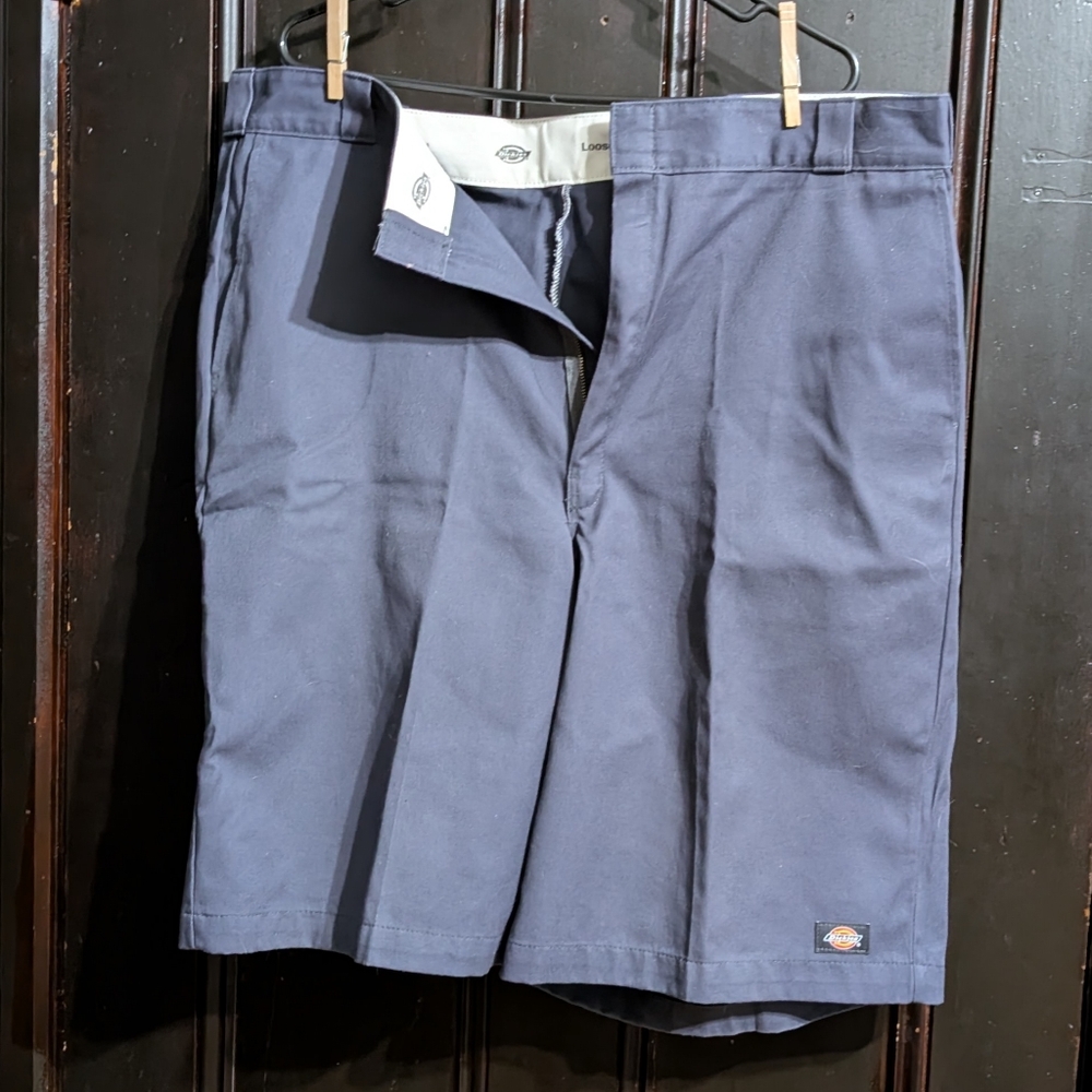 Dickies Loose Fit Navy Shorts Size 42